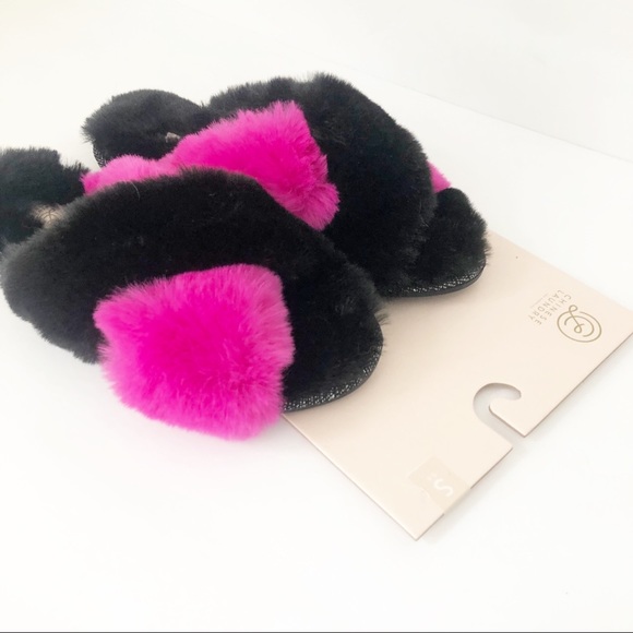CHINESE LAUNDRY hot fuchsia pink and black fuzzy COZY slippers SZ 9/10 NWT Large - Picture 2 of 7